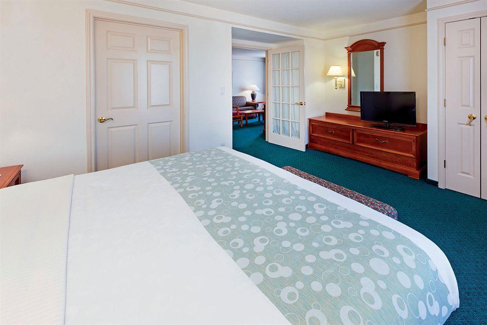 Hotel La Quinta By Wyndham San Antonio Airport Exterior foto