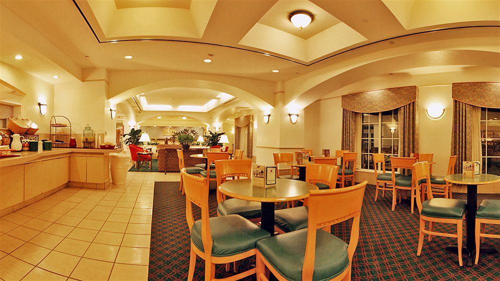 Hotel La Quinta By Wyndham San Antonio Airport Exterior foto