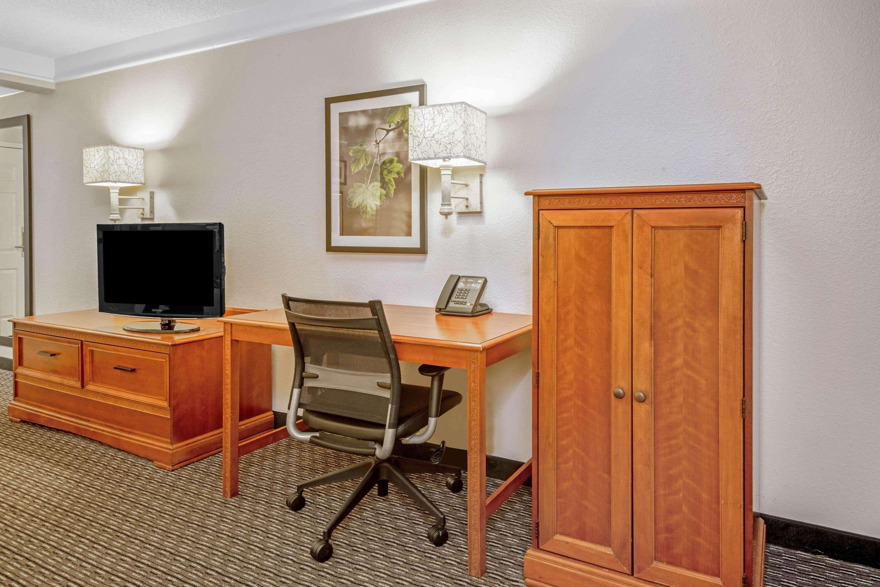 Hotel La Quinta By Wyndham San Antonio Airport Exterior foto