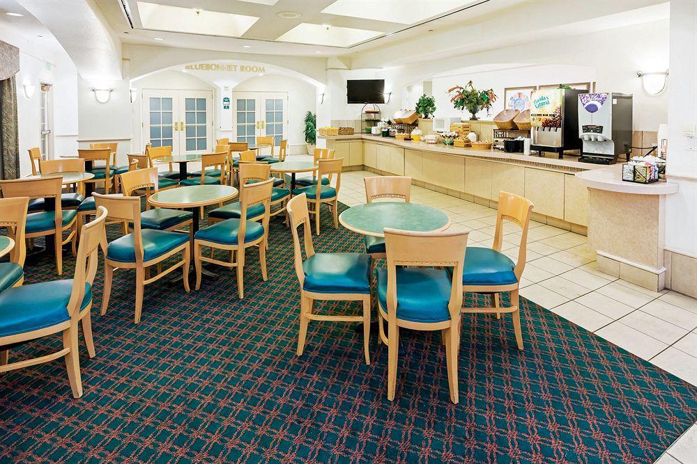 Hotel La Quinta By Wyndham San Antonio Airport Exterior foto