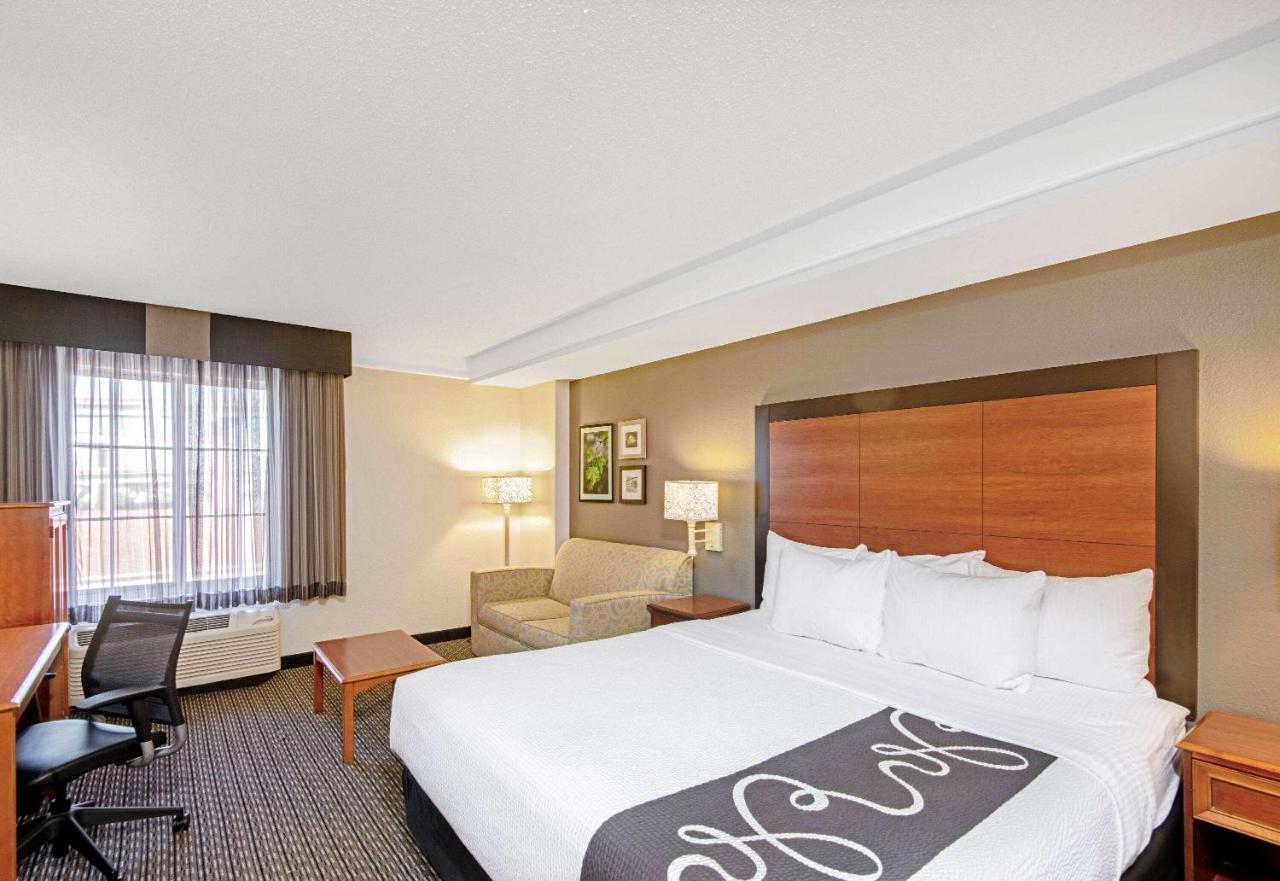 Hotel La Quinta By Wyndham San Antonio Airport Exterior foto