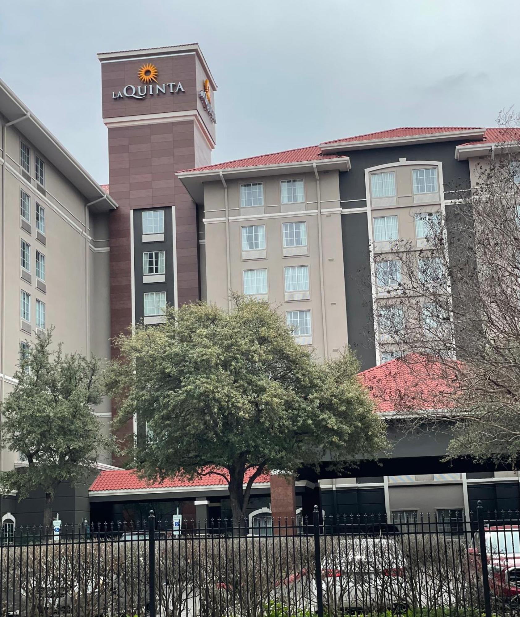 Hotel La Quinta By Wyndham San Antonio Airport Exterior foto